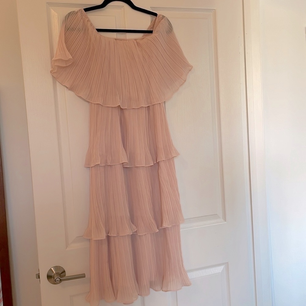 Lulus - gala ready off the shoulder midi dress - size small